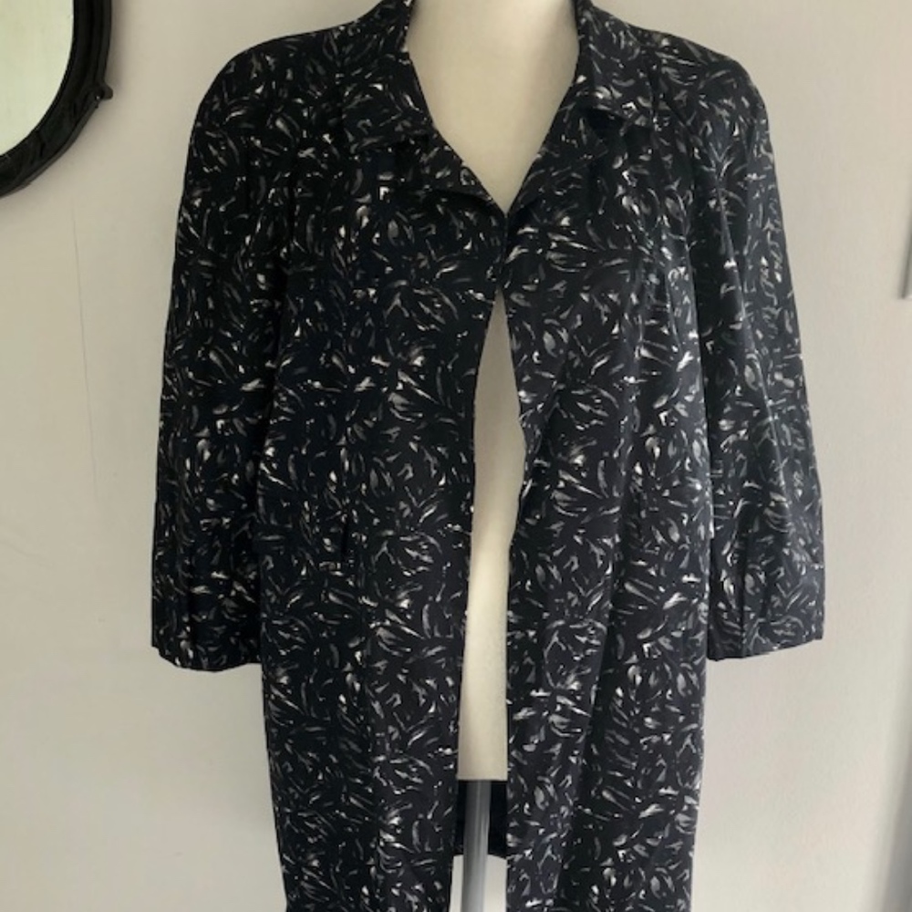 DKNY Mix Color Light Weight Over Coat.